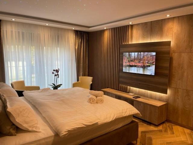 Perla Lux Apartmani Indija Buitenkant foto