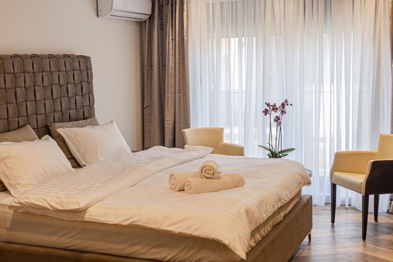 Perla Lux Apartmani Indija Buitenkant foto