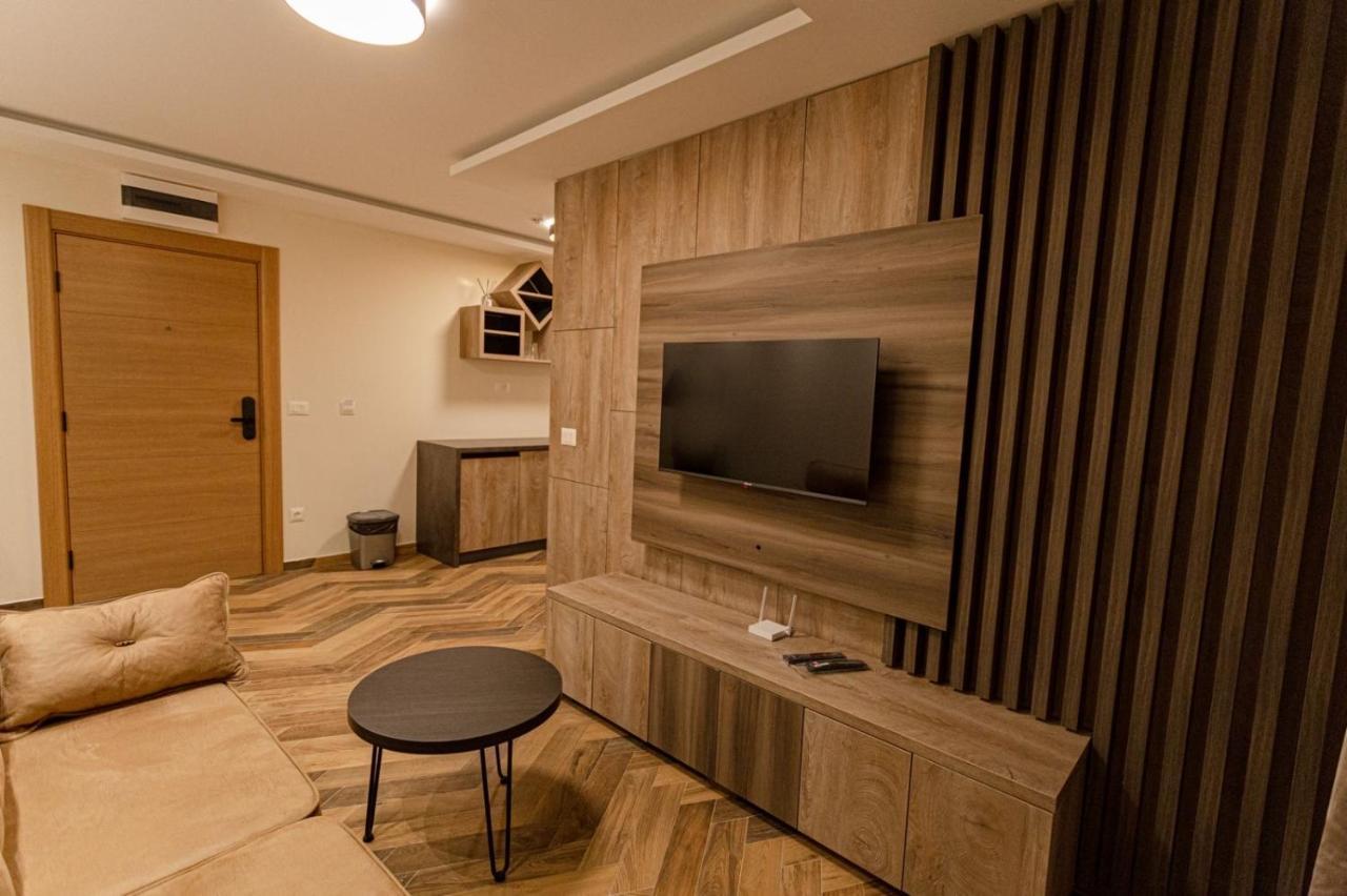 Perla Lux Apartmani Indija Buitenkant foto