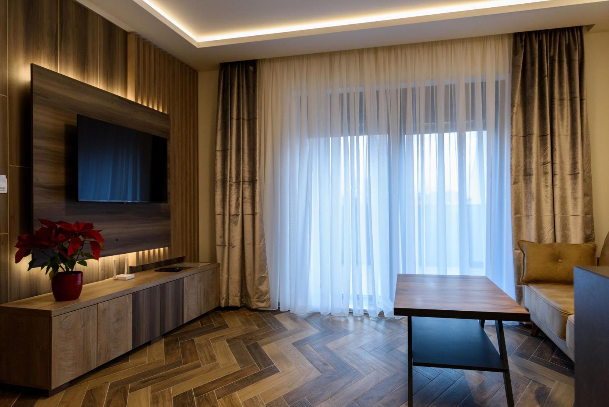 Perla Lux Apartmani Indija Buitenkant foto