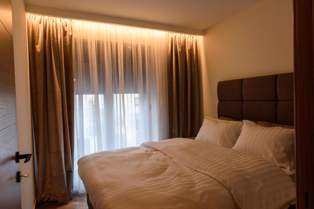 Perla Lux Apartmani Indija Buitenkant foto