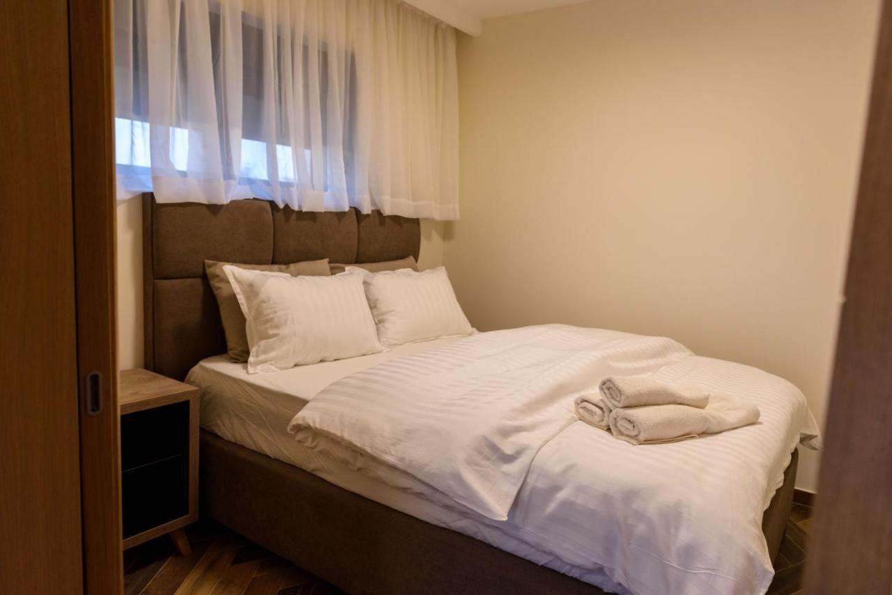 Perla Lux Apartmani Indija Buitenkant foto